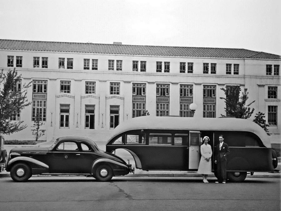  Chevrolet Curtiss Aerocar 1938 года  (фото 2 из 2)